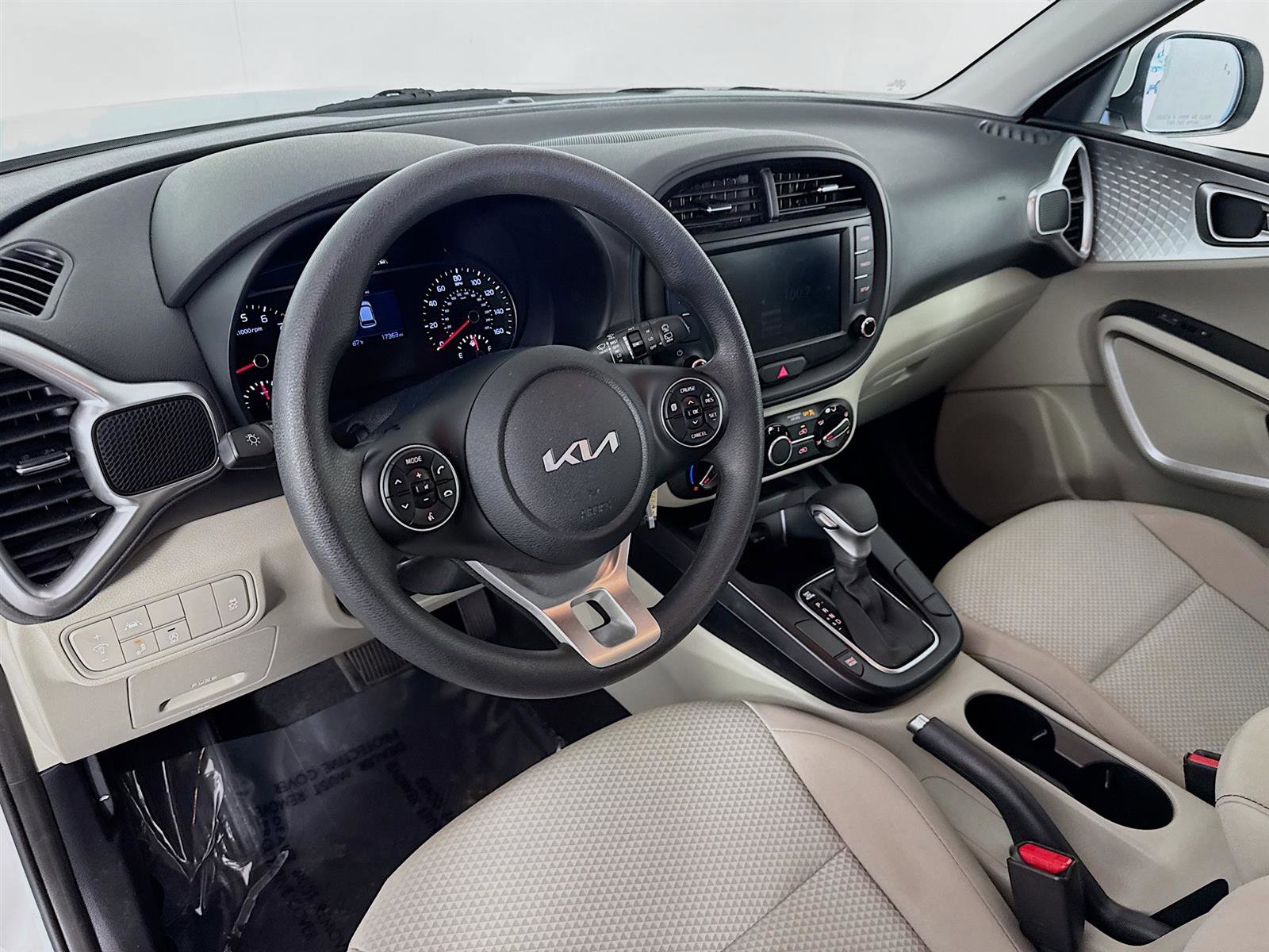 2022 Kia Soul LX photo 4
