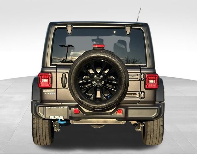 2022 Jeep Wrangler Unlimited Sahara 4xe photo 5