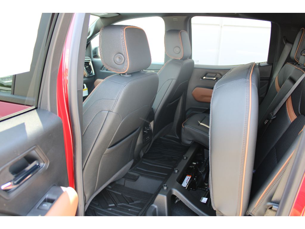 2025 Gmc Canyon AT4 photo 4