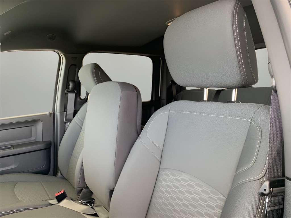 2025 Ram 2500 Tradesman photo 27