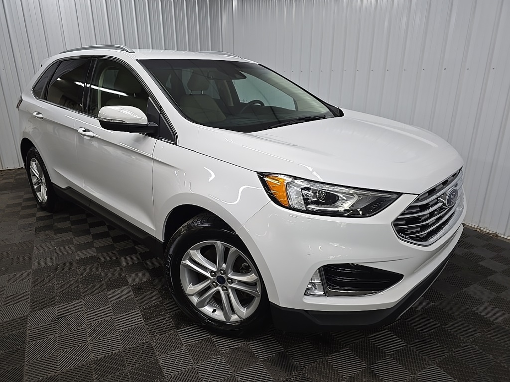 2020 Ford Edge SEL photo 9