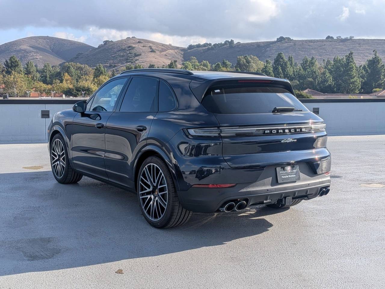 2026 Porsche Cayenne photo 3