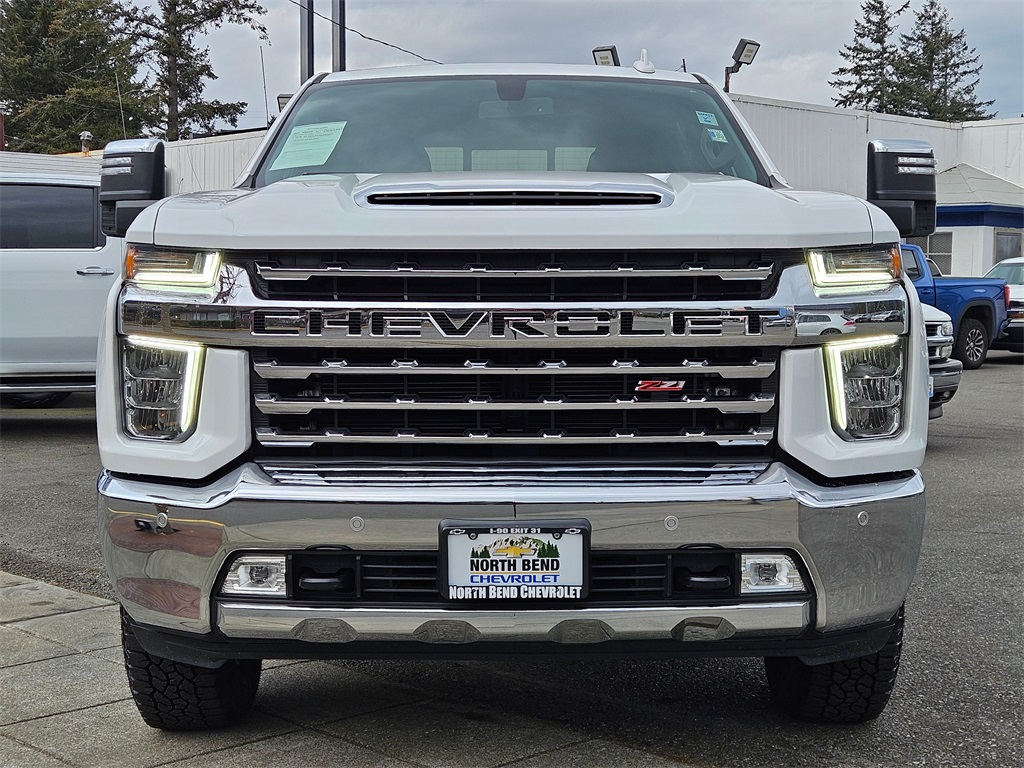 2022 Chevrolet Silverado 3500HD LTZ photo 4