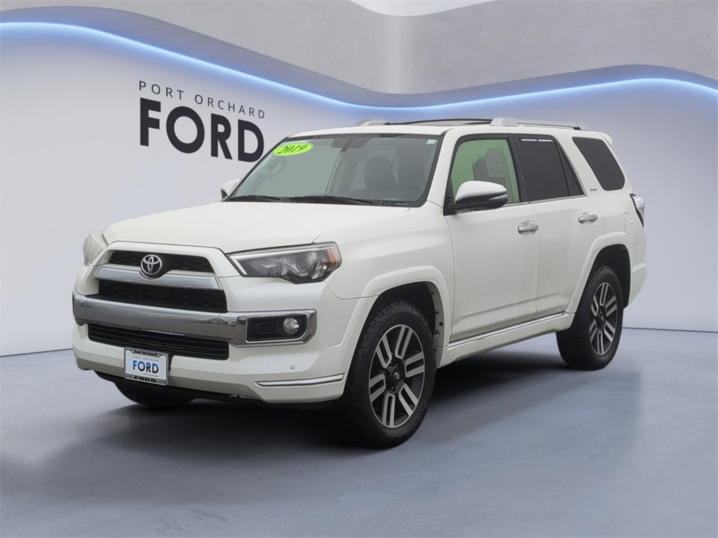 2019 Toyota 4Runner Limited's photo