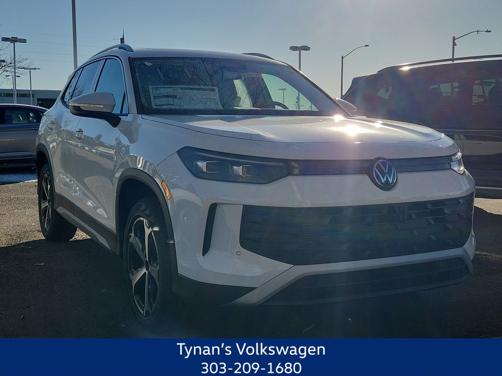 2026 Volkswagen Tiguan SE's photo