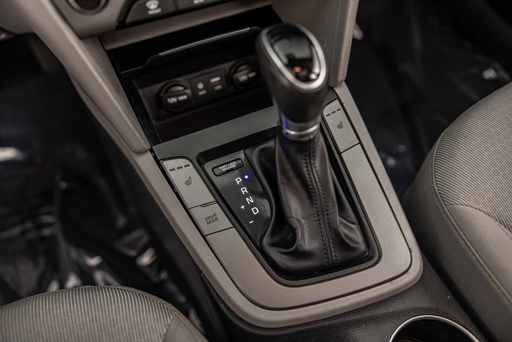 2018 HYUNDAI ELANTRA - Image 20