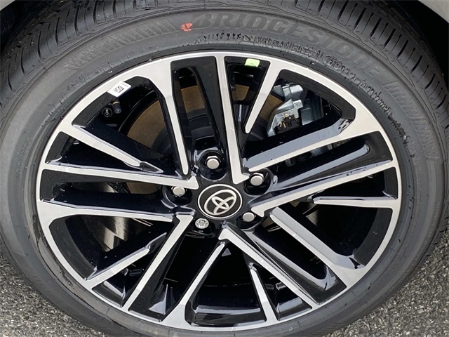 2025 Toyota Camry XLE photo 5
