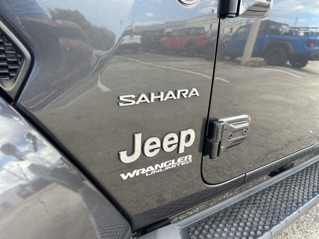 2019 Jeep Wrangler Unlimited Sahara photo 18