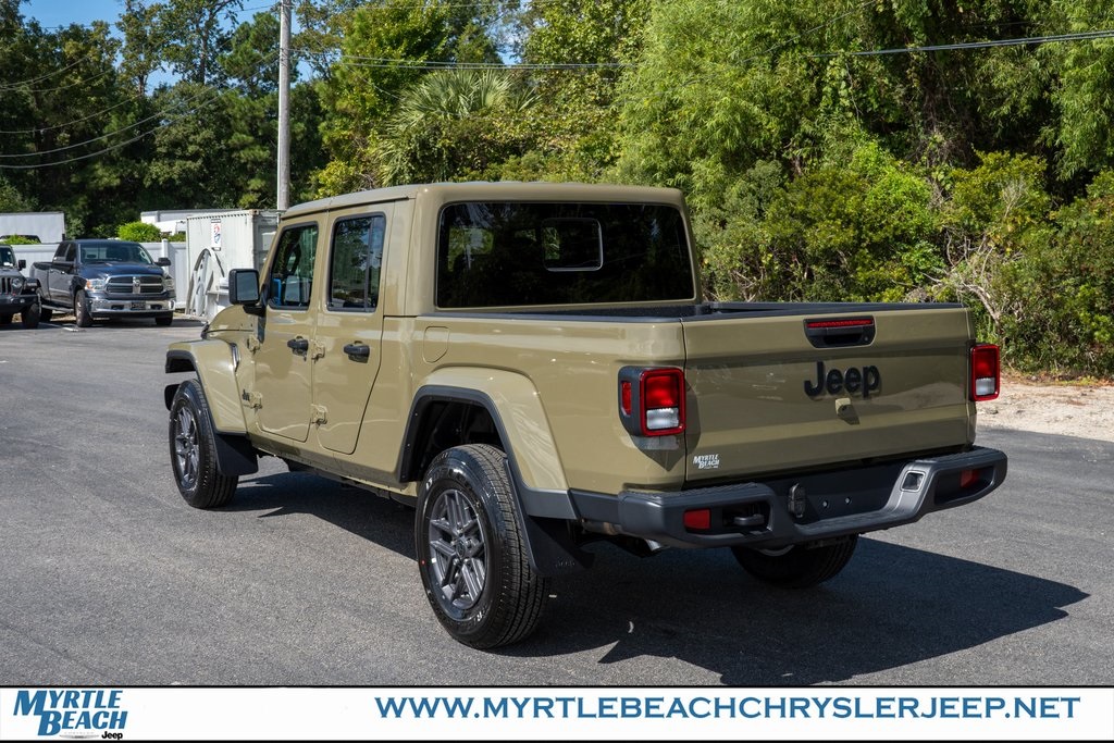 2025 Jeep Gladiator Sport S photo 4