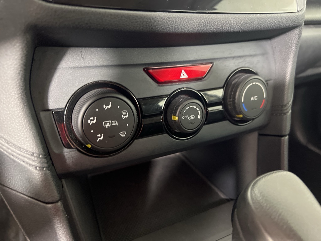 2018 Subaru Impreza 2.0i Premium photo 22