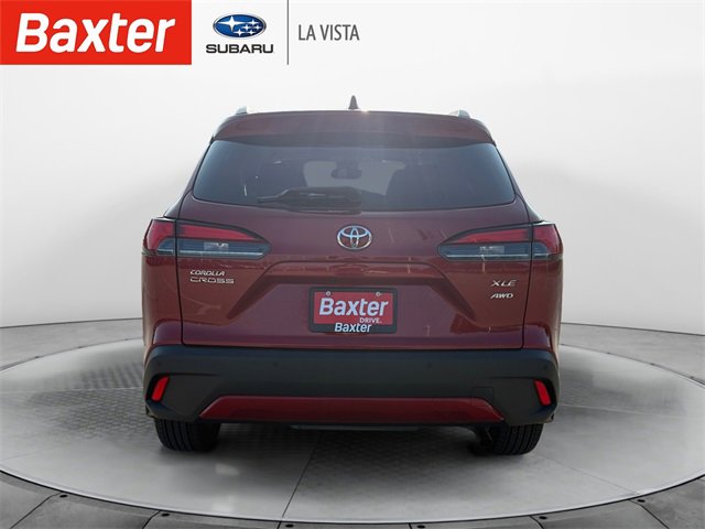 2022 Toyota Corolla Cross XLE photo 7