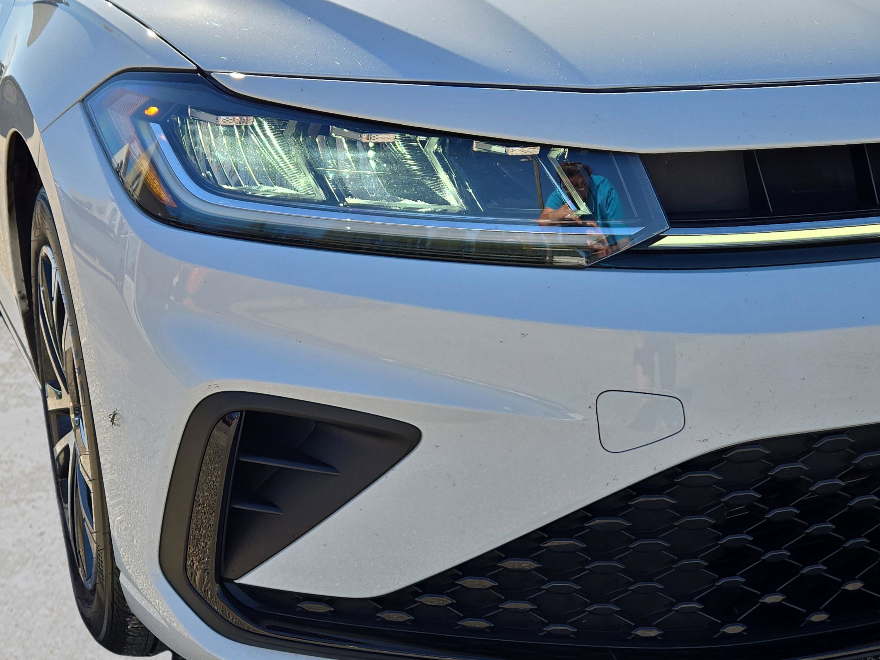 2025 Volkswagen Jetta Sport photo 3