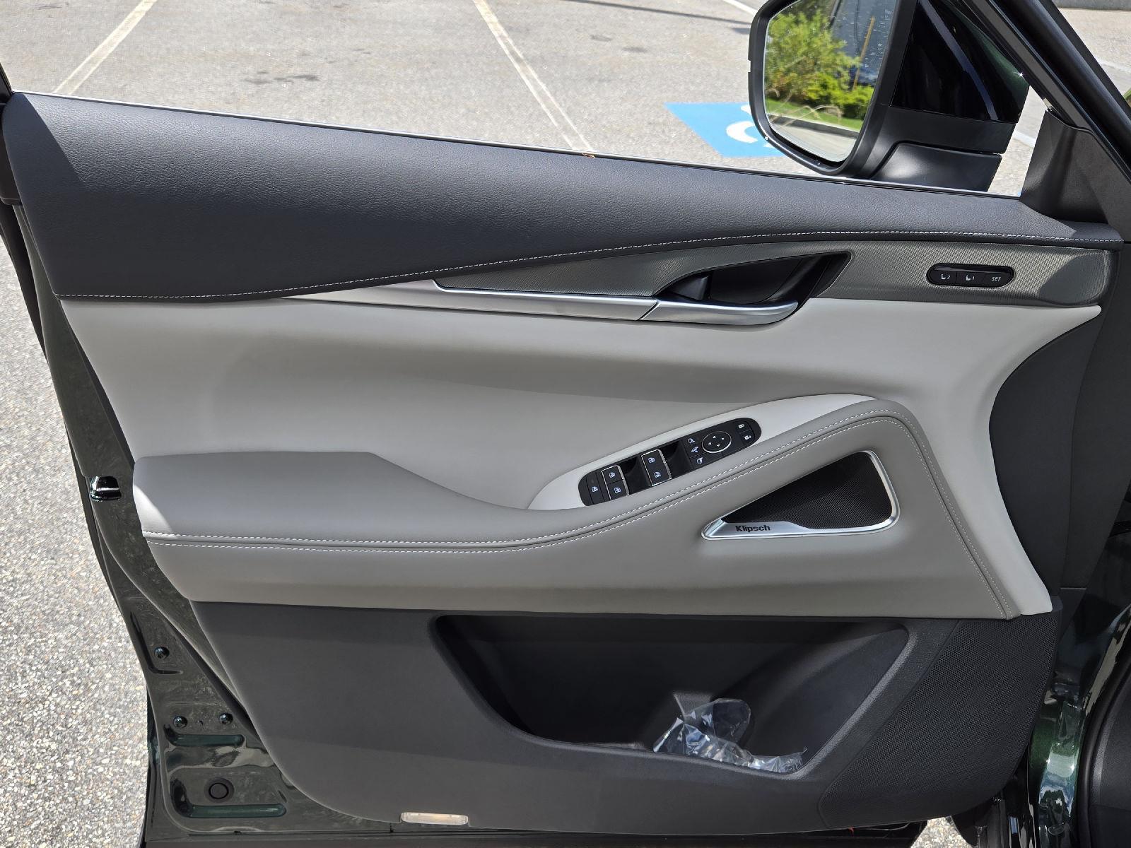 2026 Infiniti QX60 Luxe AWD photo 8
