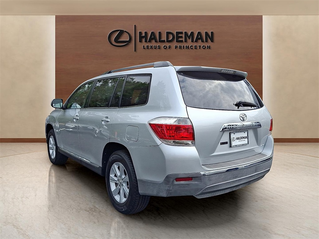 2011 Toyota Highlander Base photo 4
