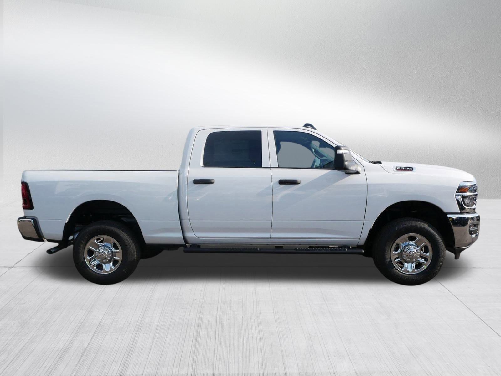 2026 Ram 2500 Tradesman photo 7