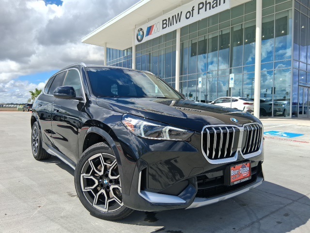 2026 BMW X1 28i's photo