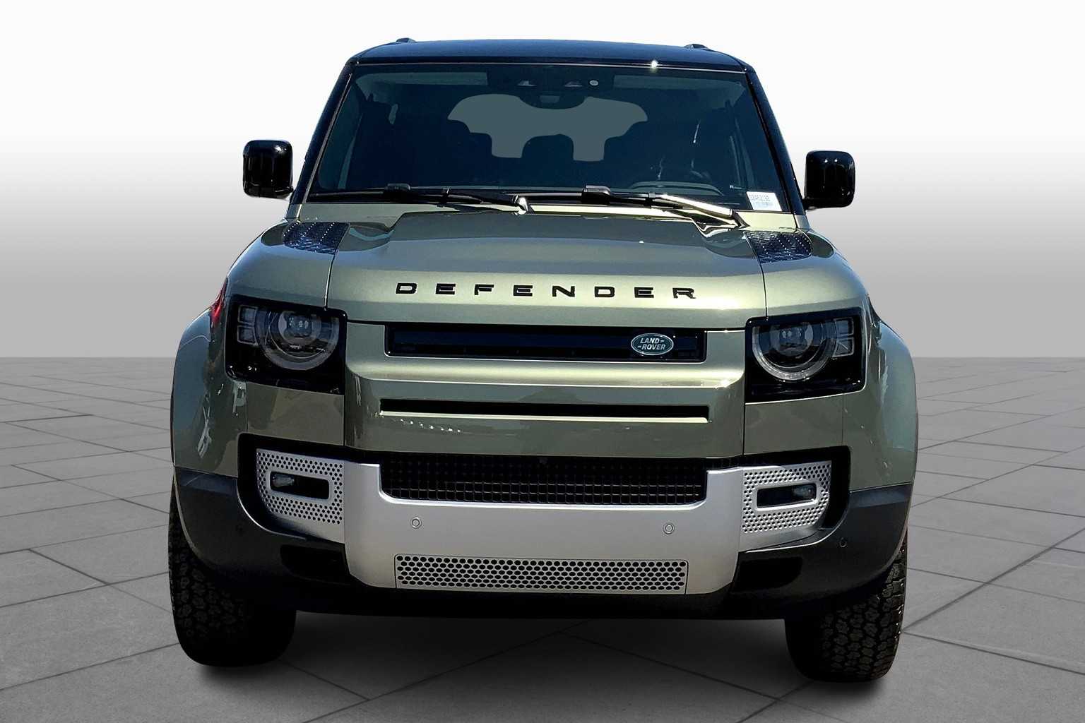 2025 Land Rover Defender 90 X-Dynamic SE photo 3