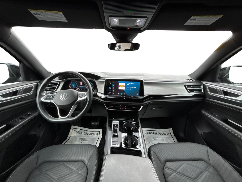 2024 Volkswagen Atlas Cross Sport SE Technology photo 18
