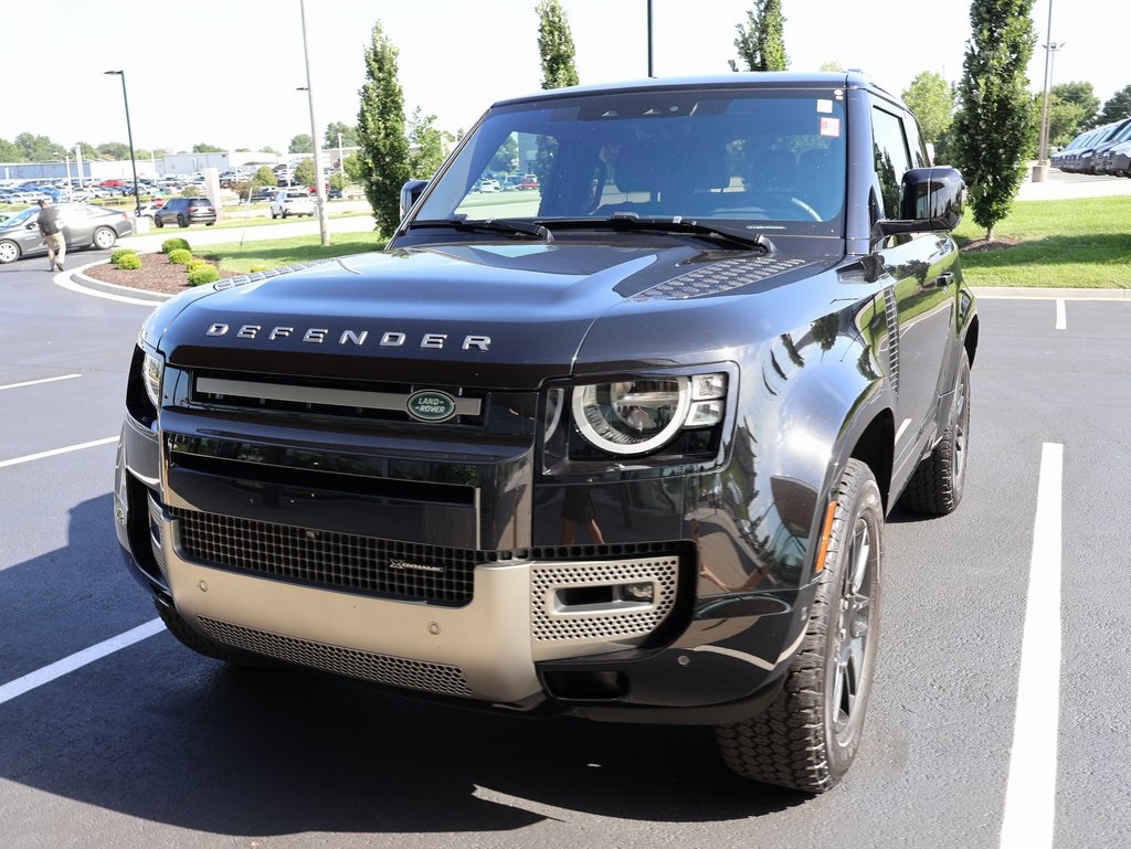 2022 Land Rover Defender 90 X-Dynamic S photo 2