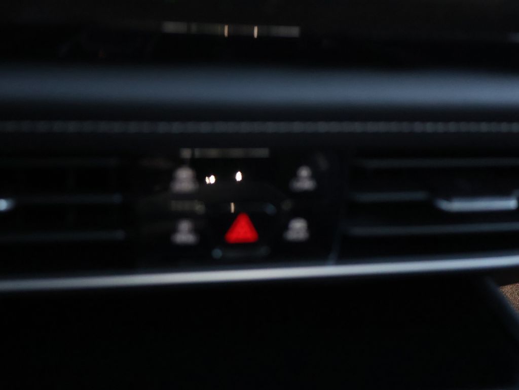 2025 Volkswagen Atlas SE Technology photo 26