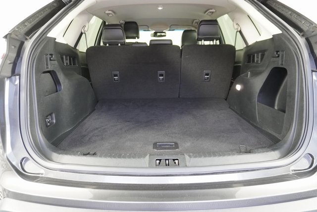 2020 Ford Edge SEL photo 33