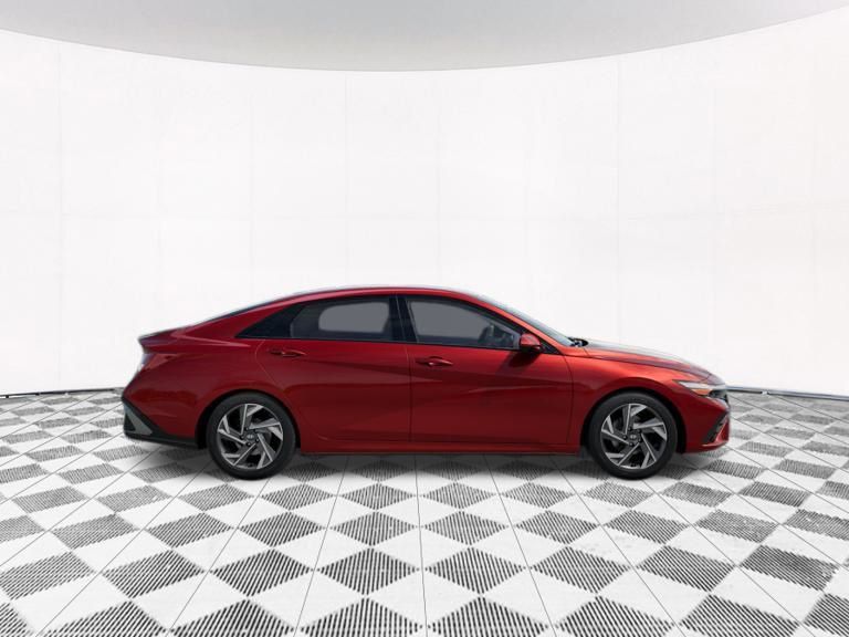 2025 Hyundai Elantra SEL Convenience photo 7