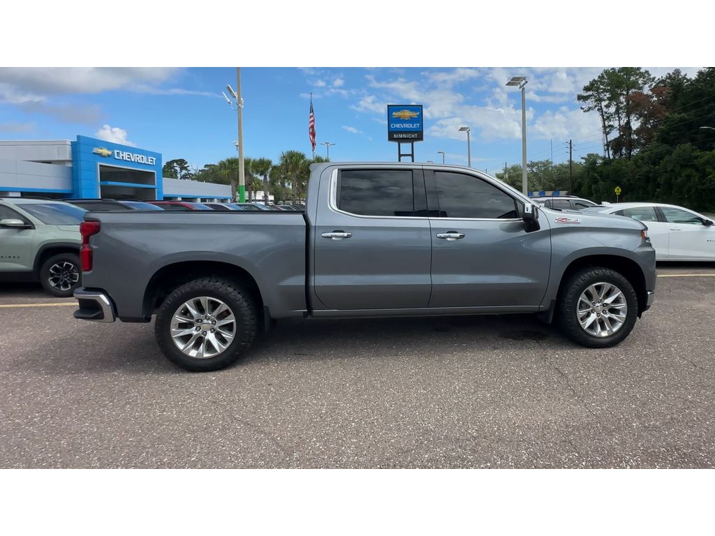 2022 Chevrolet Silverado 1500 LTZ photo 9