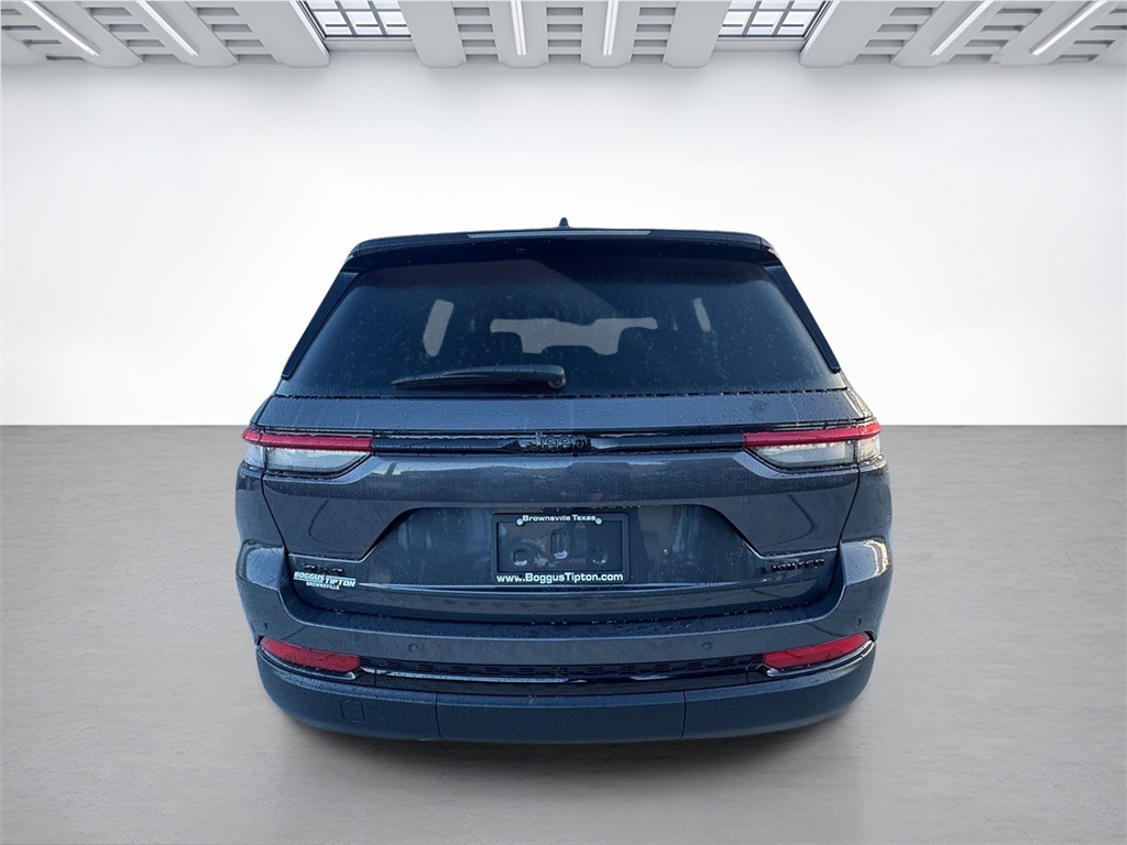 2025 Jeep Grand Cherokee Limited photo 3