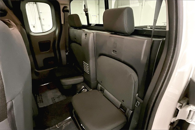 2025 Nissan Frontier SV photo 10