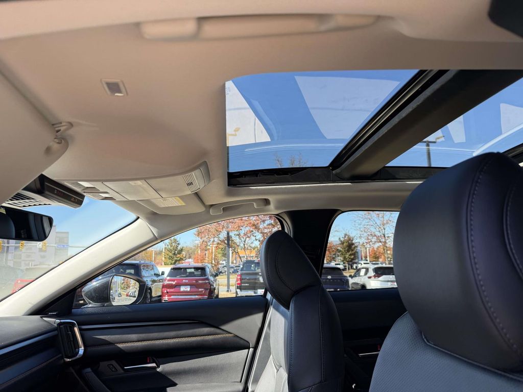 2026 Mazda CX-50 Premium Plus photo 4