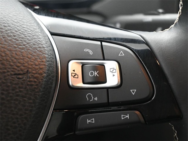 2015 Volkswagen Jetta 1.8T SE photo 2