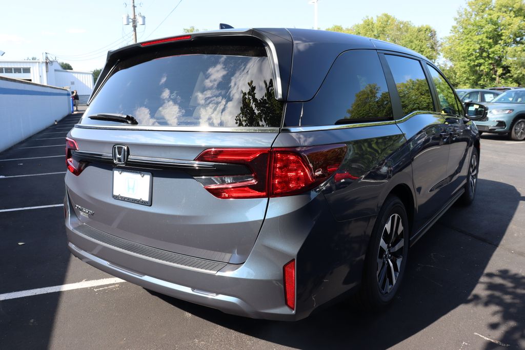 2026 Honda Odyssey EX-L photo 4