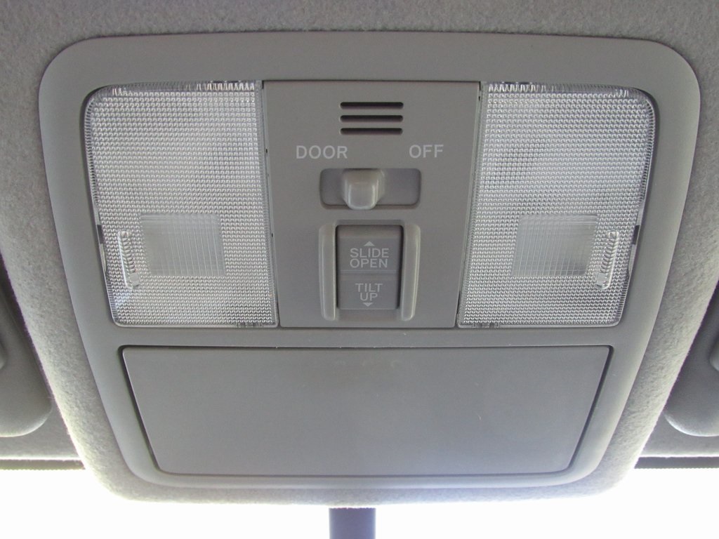 2011 Toyota RAV4 LE photo 26