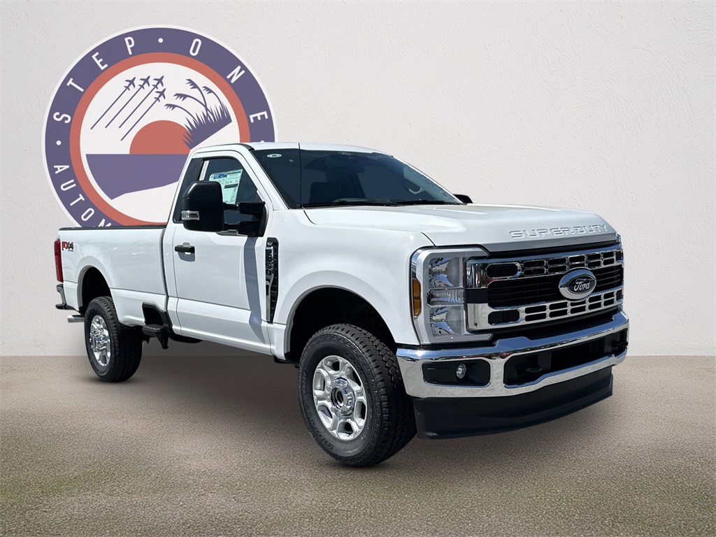 2025 Ford F-350 photo 3