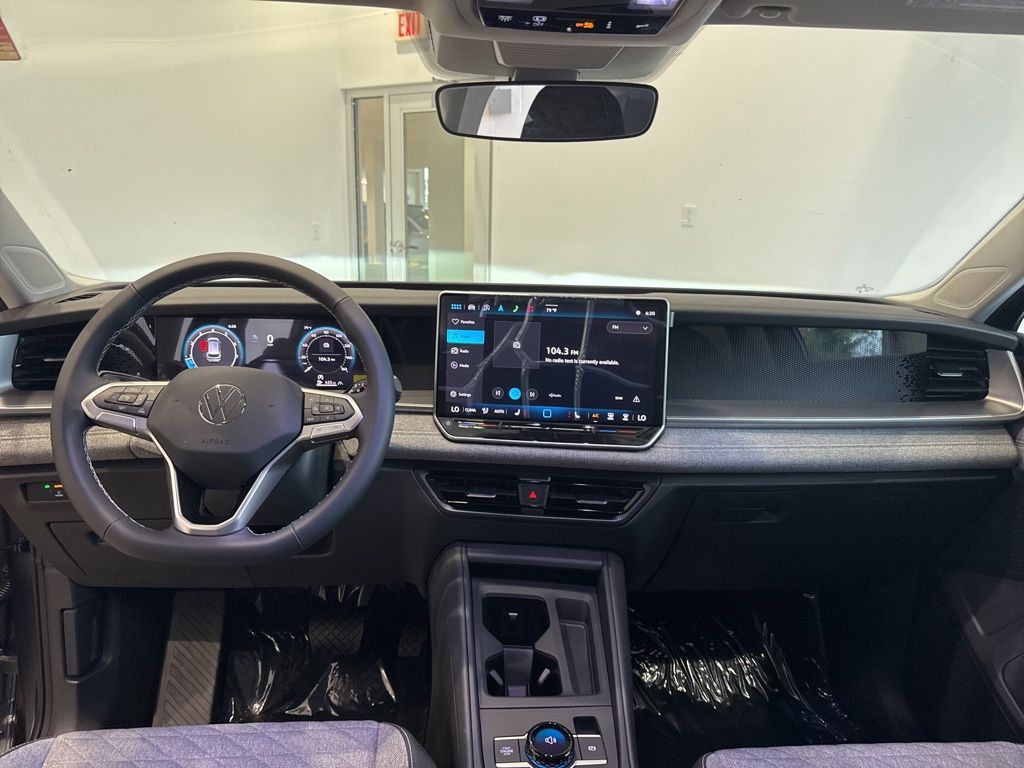 2025 Volkswagen Tiguan S photo 11