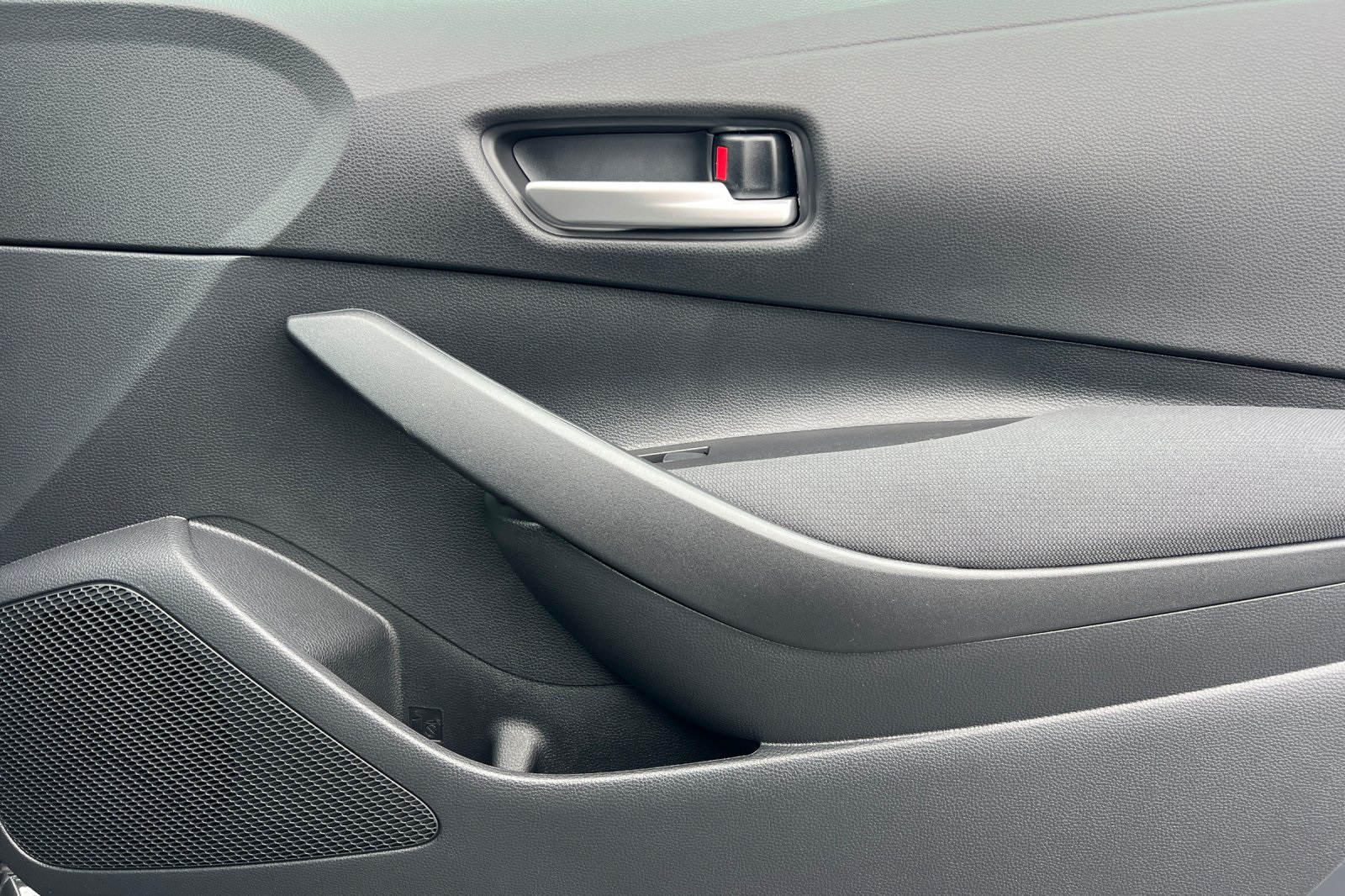 2026 Toyota Corolla SE photo 17