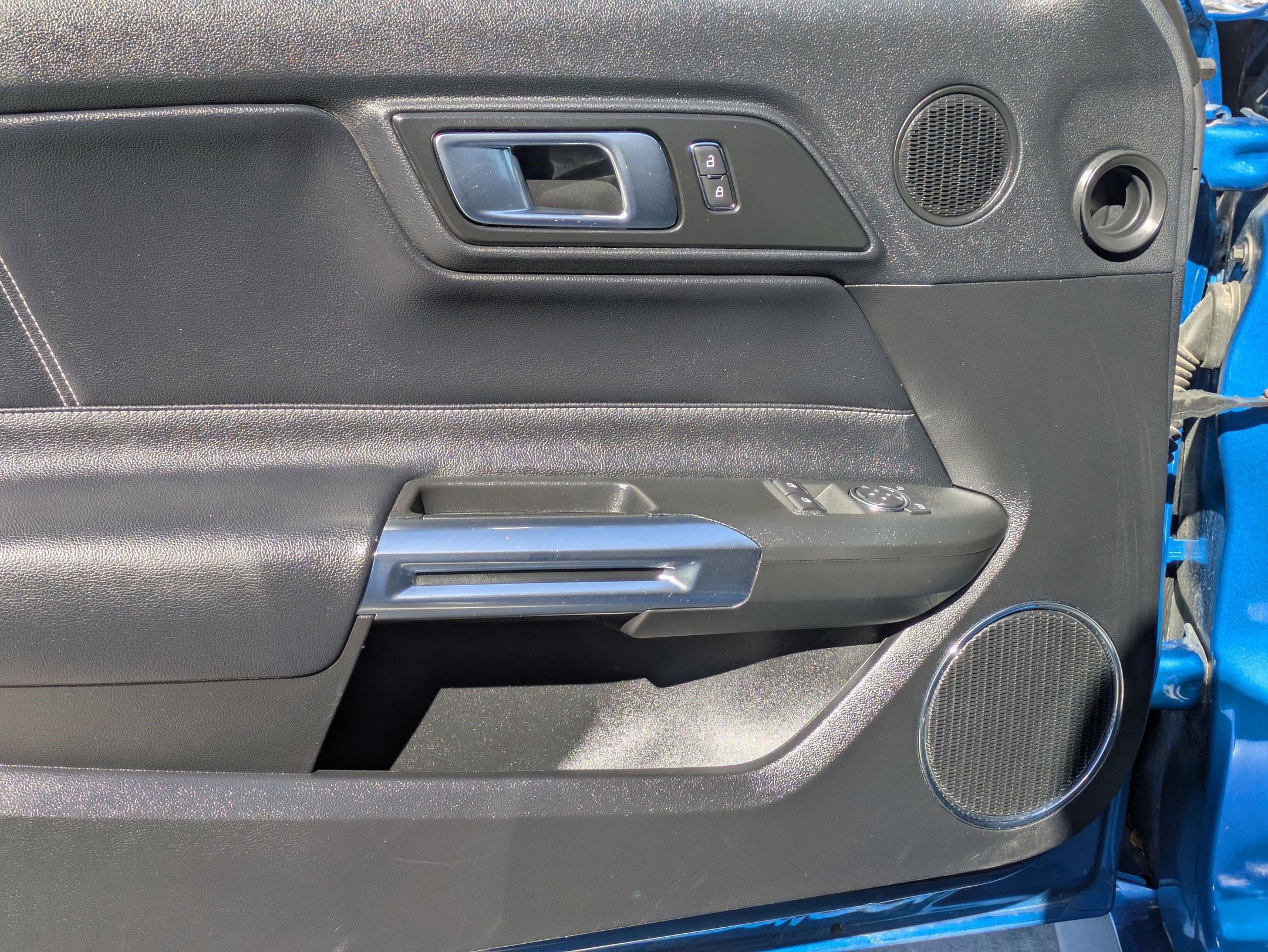2020 Ford Mustang GT Premium photo 12