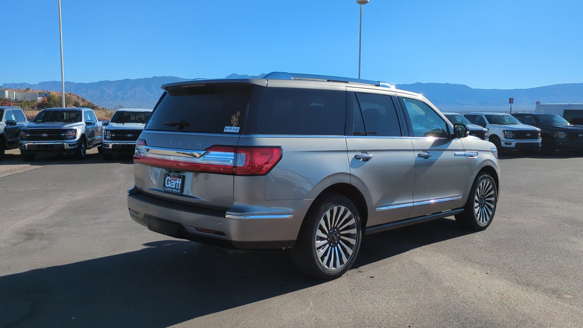 2020 Lincoln Navigator Reserve photo 2