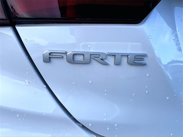 2023 Kia Forte LXS photo 8