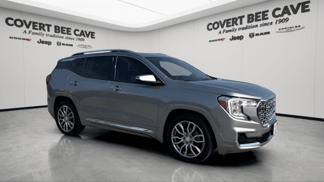 2024 GMC Terrain Denali's photo