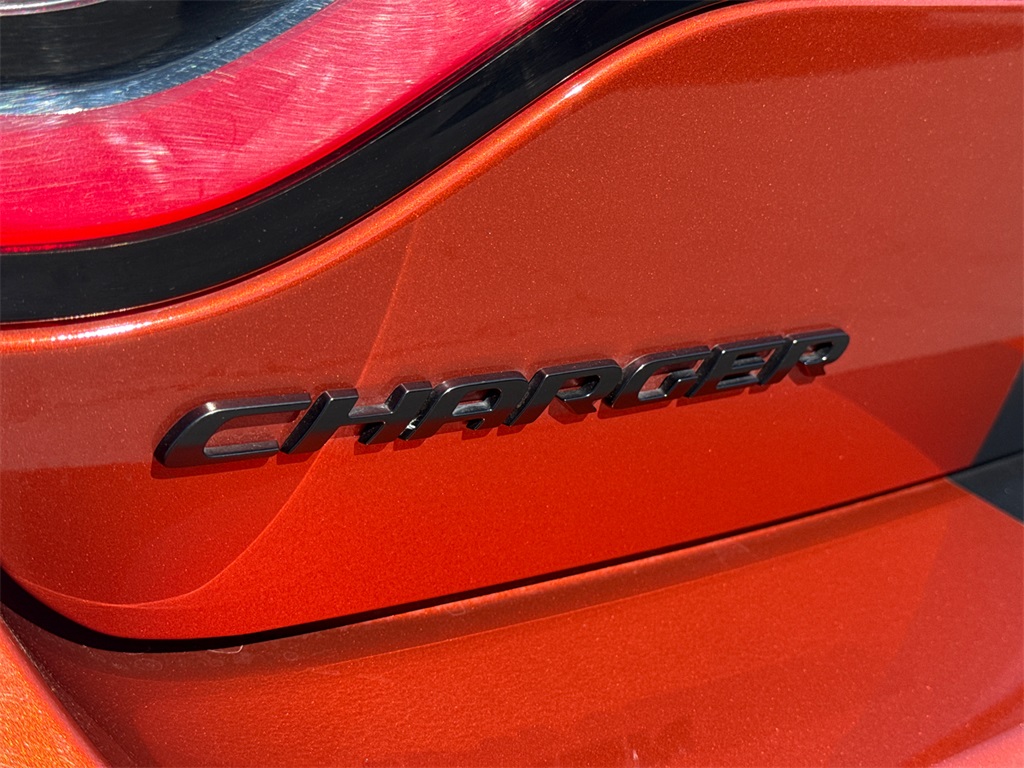 2022 Dodge Charger R/T photo 9