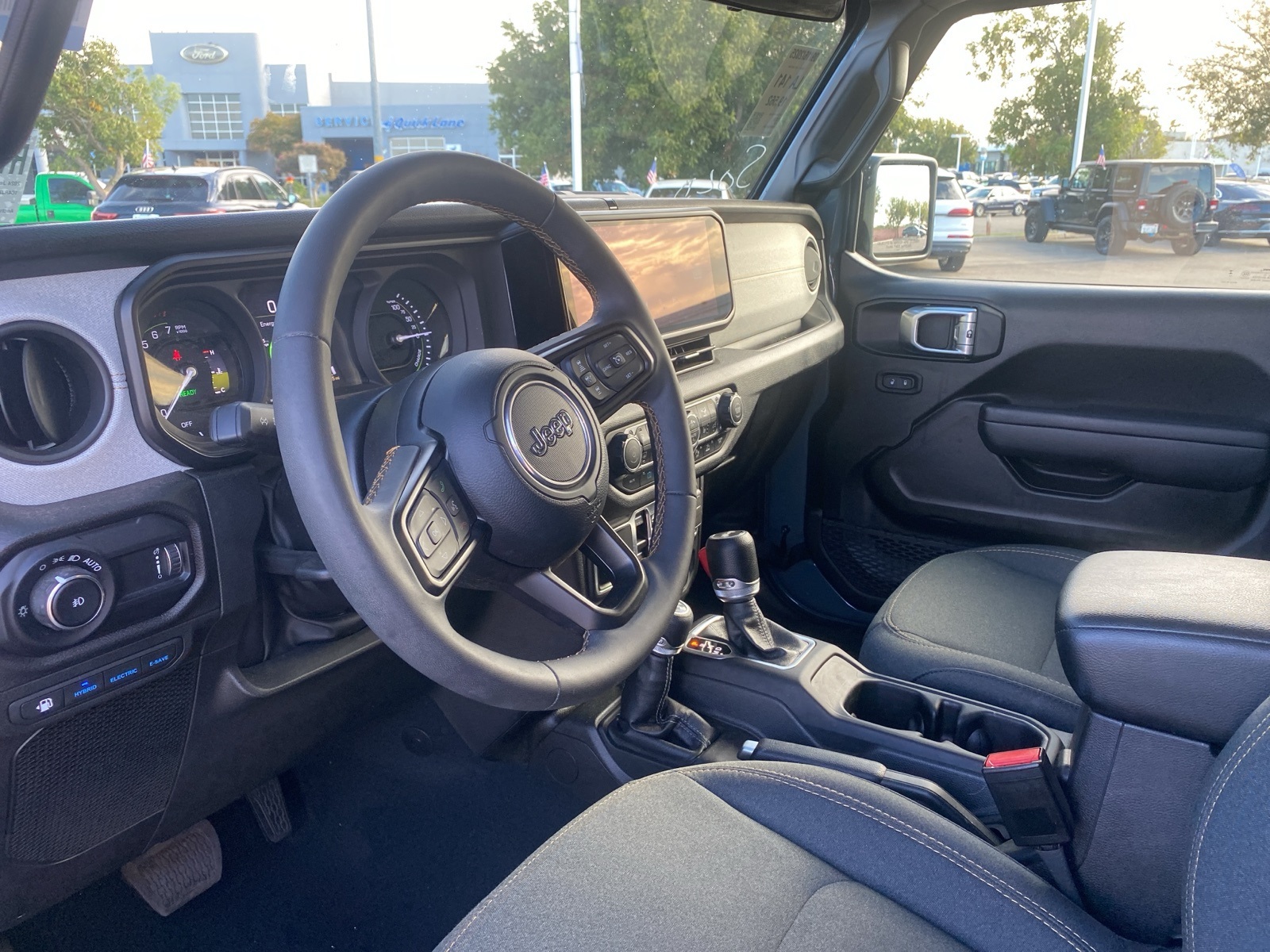 2024 Jeep Wrangler Sport S 4xe photo 8