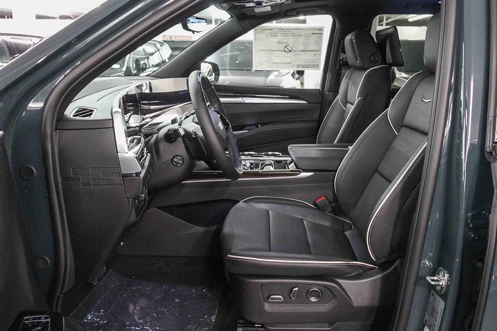 2026 Cadillac Escalade ESV Luxury photo 21