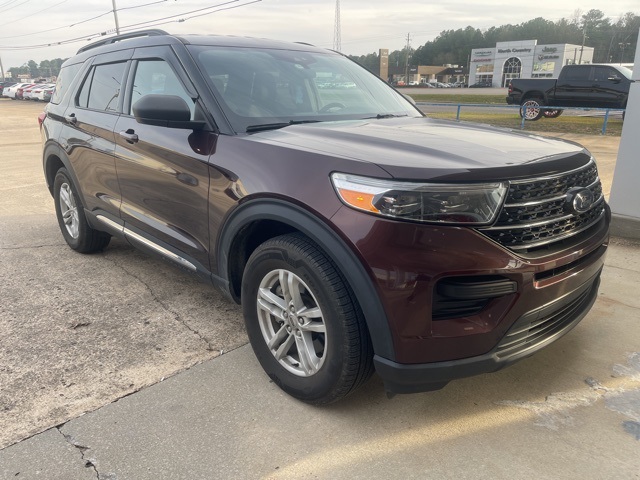 2020 Ford Explorer XLT photo 2