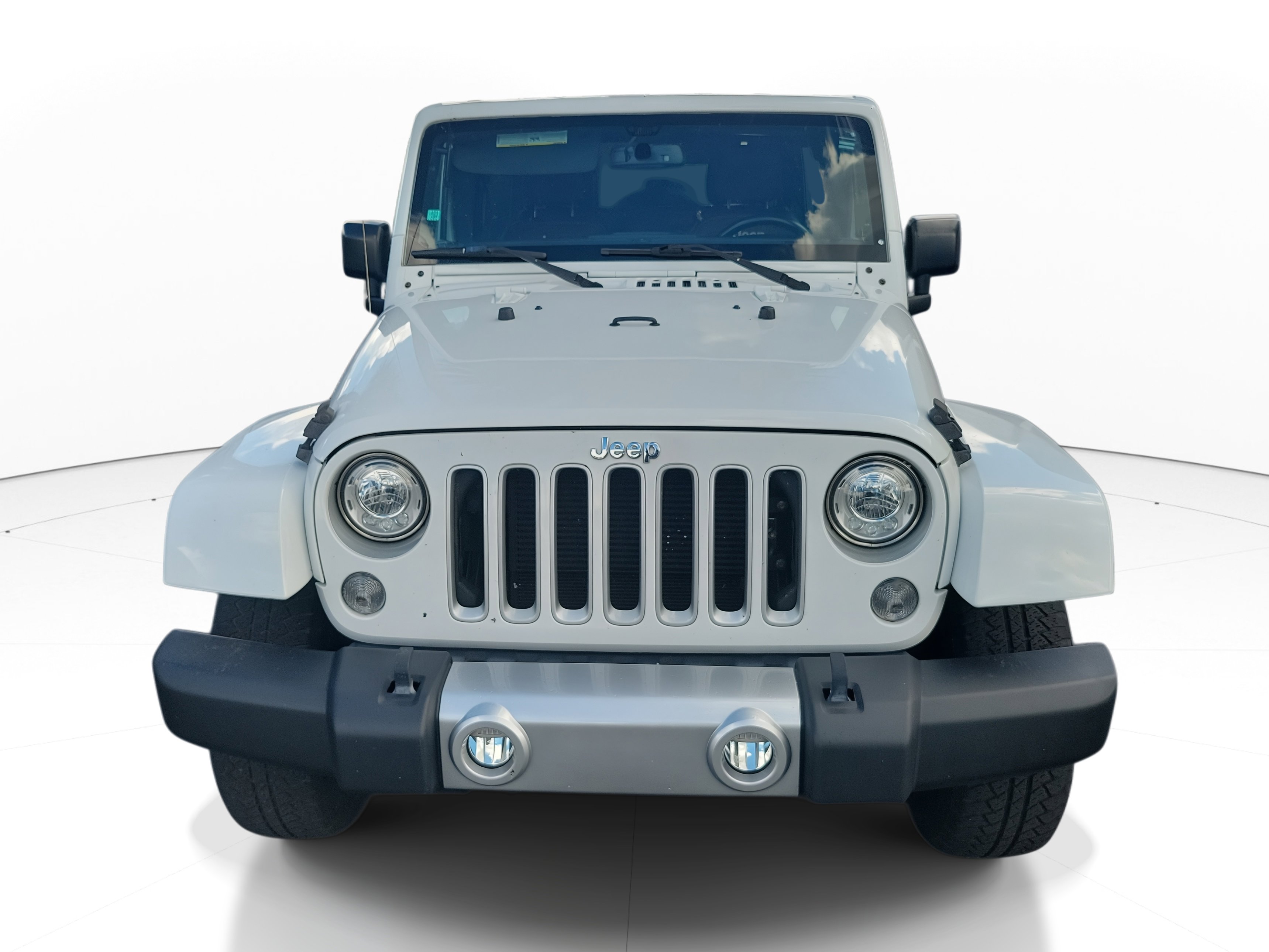 2017 Jeep Wrangler Unlimited Sahara photo 2