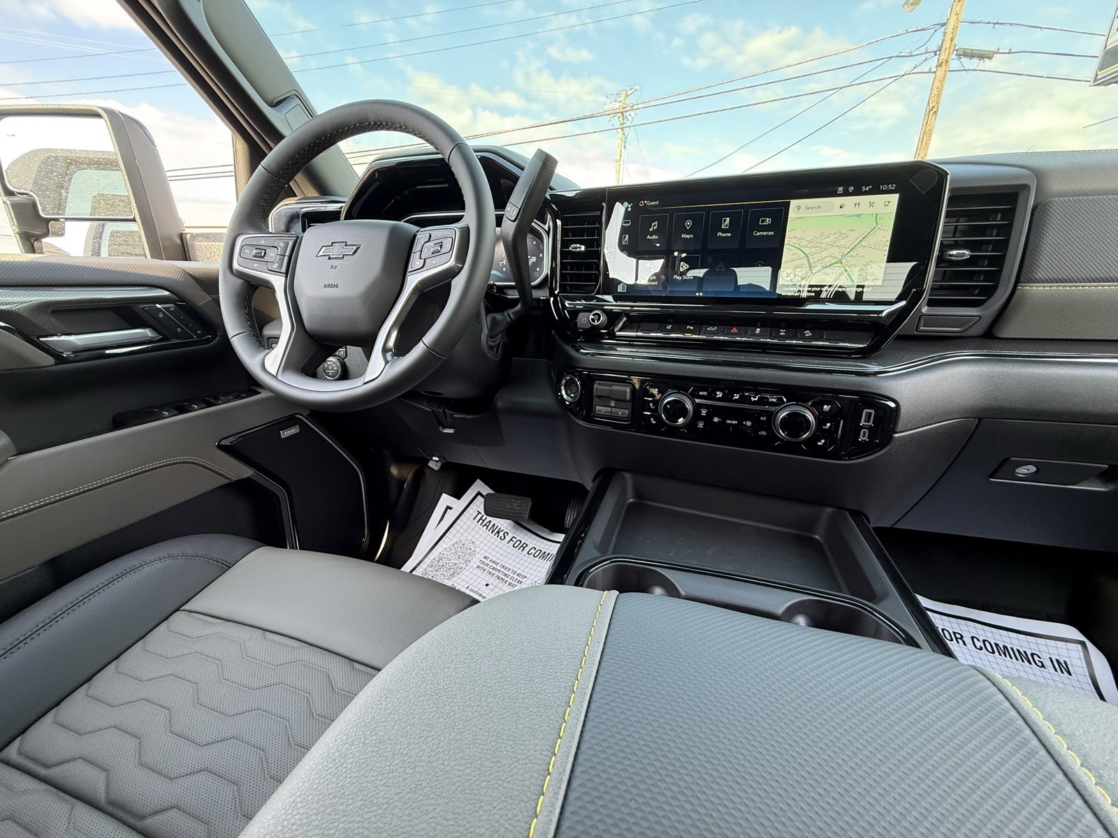 2026 Chevrolet Silverado 2500HD ZR2 photo 3