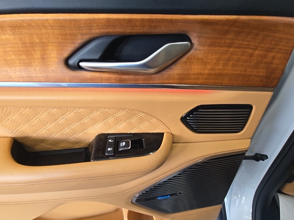 2021 Jeep Grand Cherokee L Summit photo 20