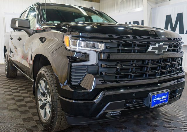 2026 Chevrolet Silverado 1500 RST photo 3