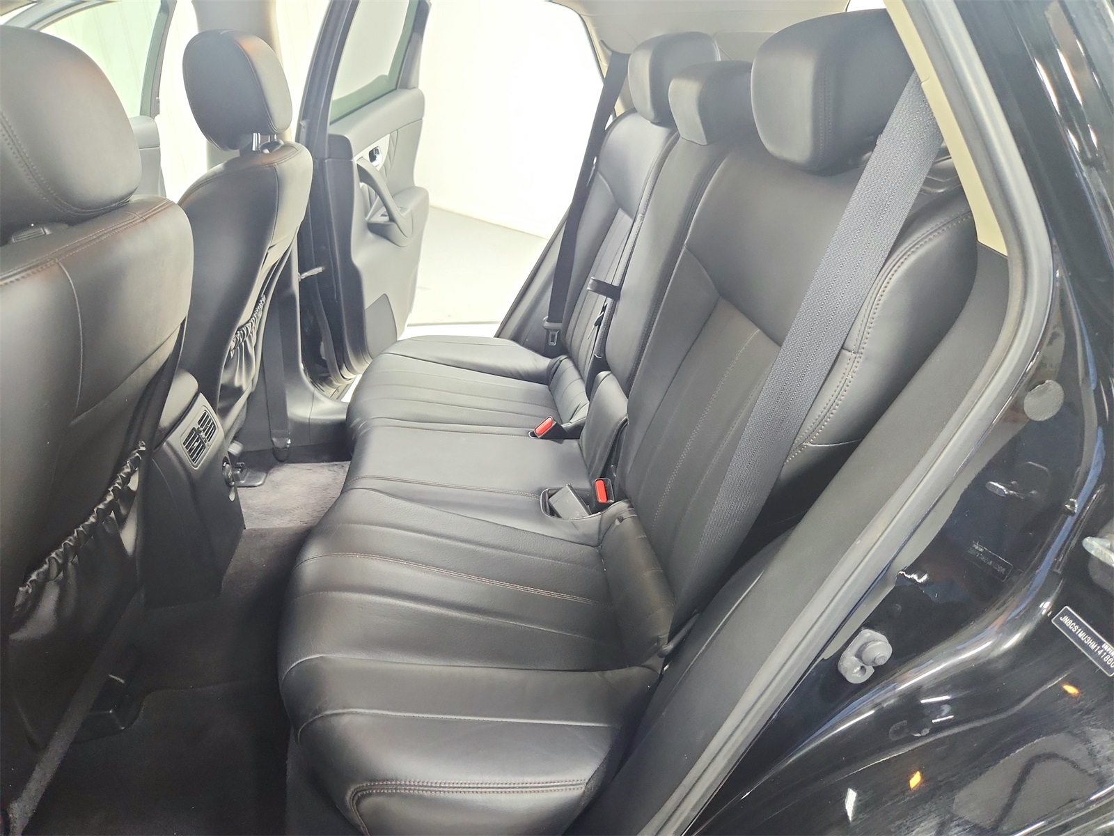 2017 Infiniti QX70 Base photo 29