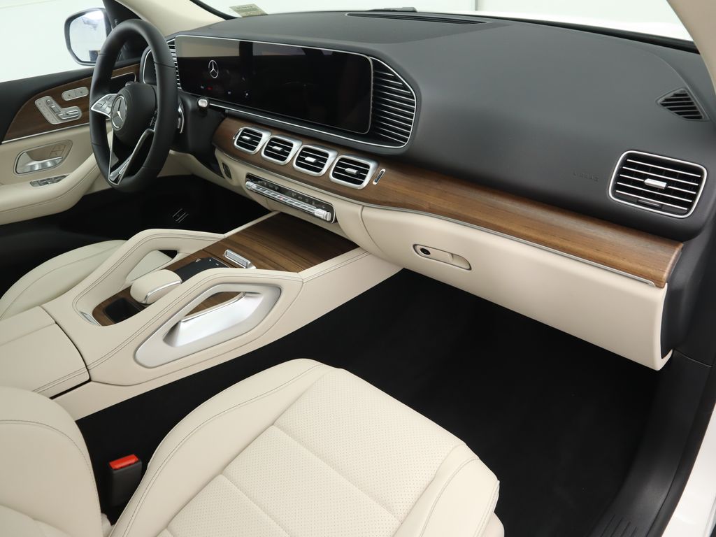 2026 Mercedes Benz GLE 450e 4MATIC photo 17